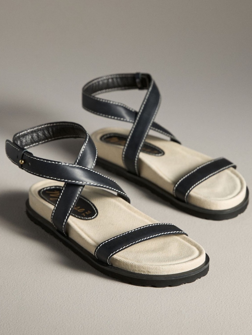 NWT Matisse Naomi Ankle-Strap Sandals